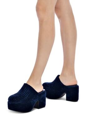 Larroude Brasil Miso  Platform Clogs in Midnight Navy size 10